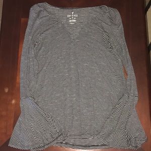 American Eagle shirt